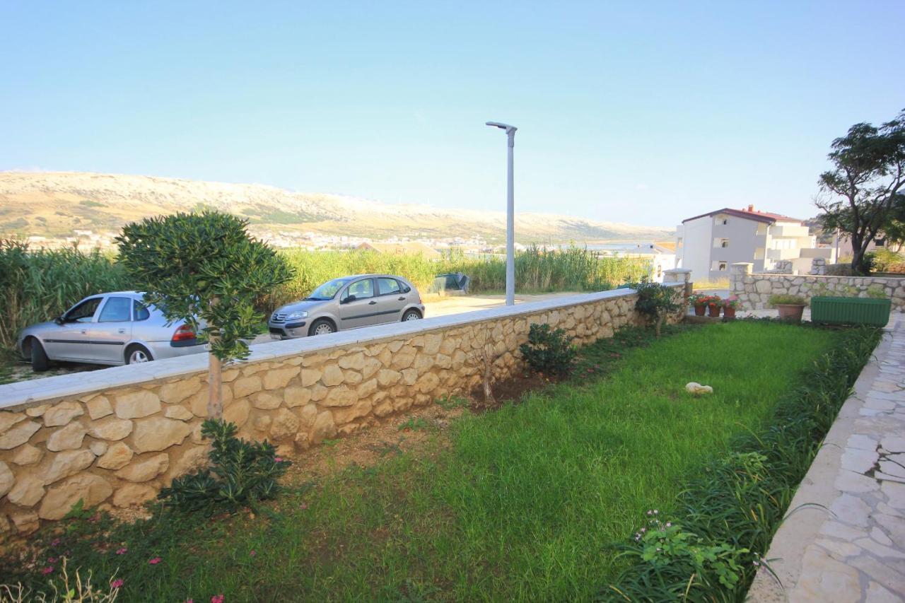 Apartments With A Parking Space Pag - 9388 Pag Town Exterior photo