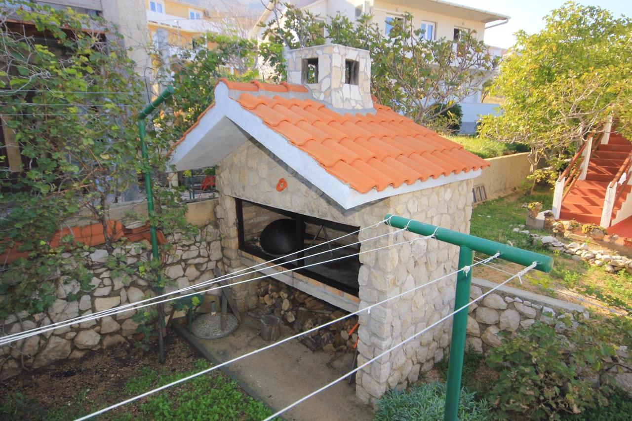 Apartments With A Parking Space Pag - 9388 Pag Town Exterior photo